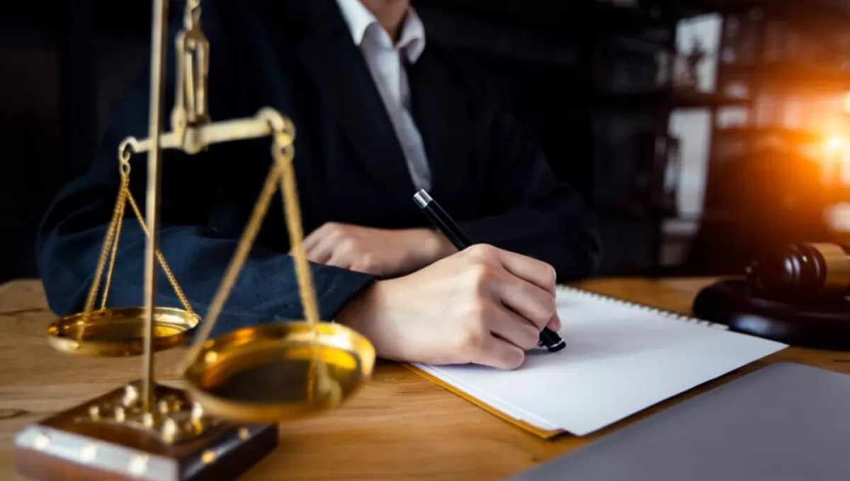 Situatii-in-care-avem-nevoie-de-un-avocat-de-drept-civil.jpg